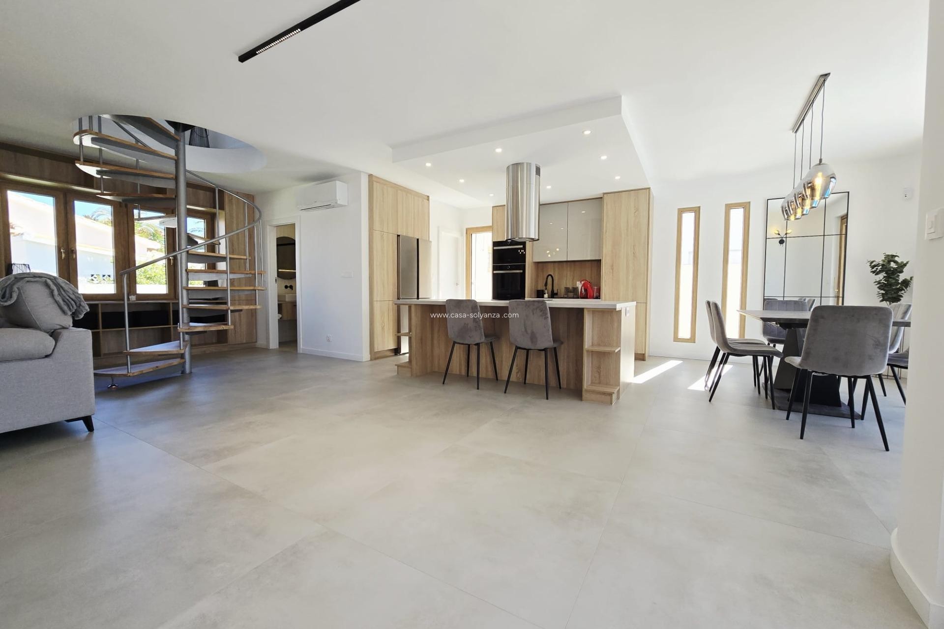Resale - Villa - Orihuela Costa - Cabo Roig