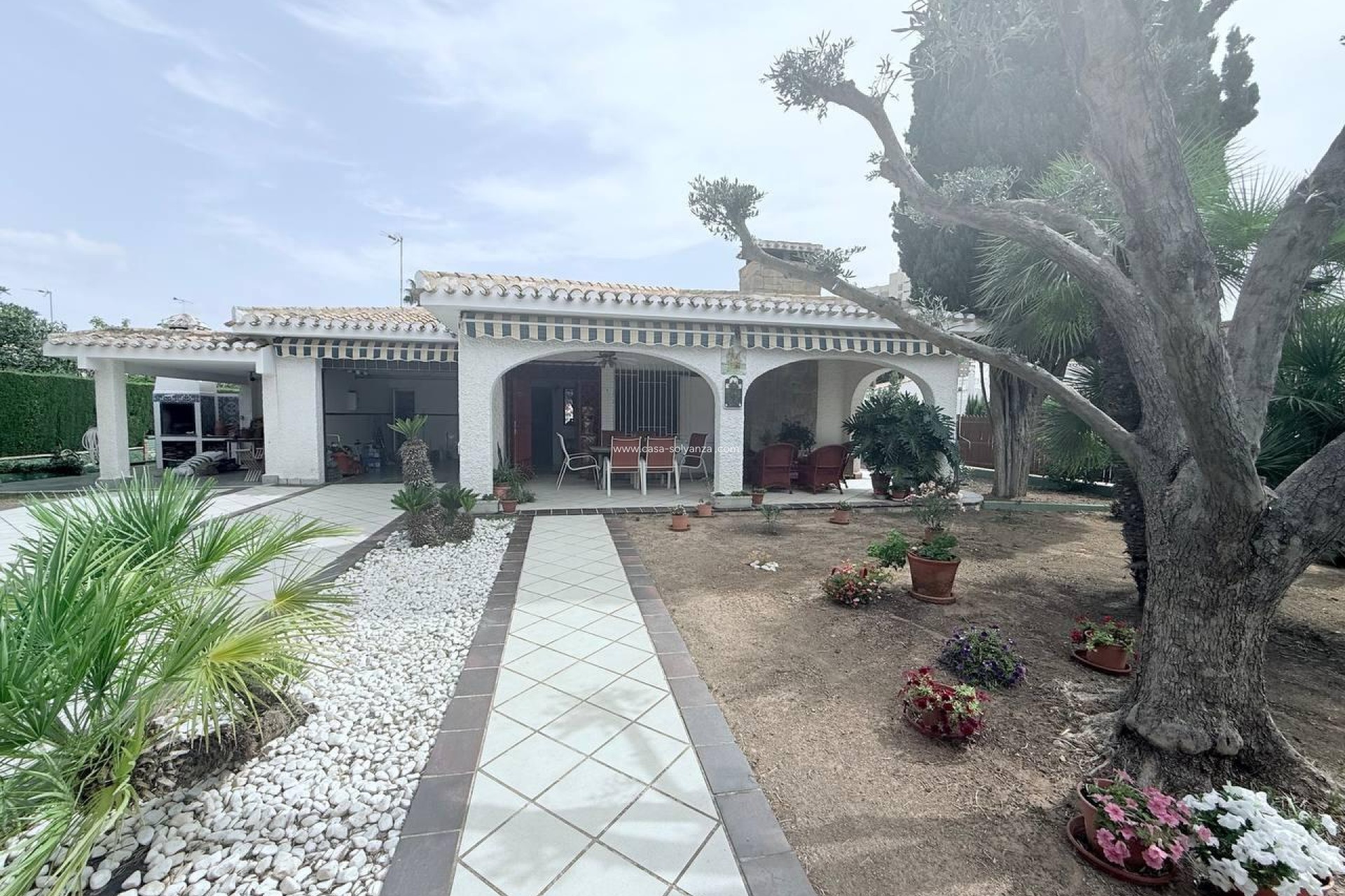 Resale - Villa - Orihuela Costa - Campoamor