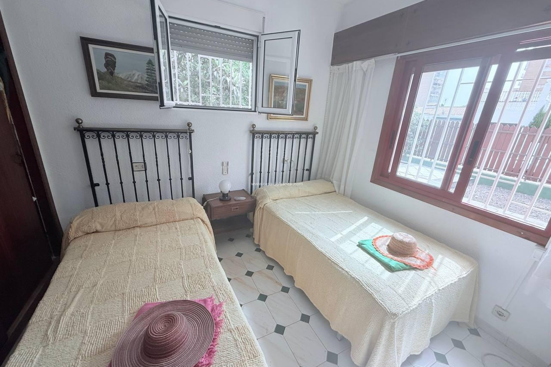 Resale - Villa - Orihuela Costa - Campoamor