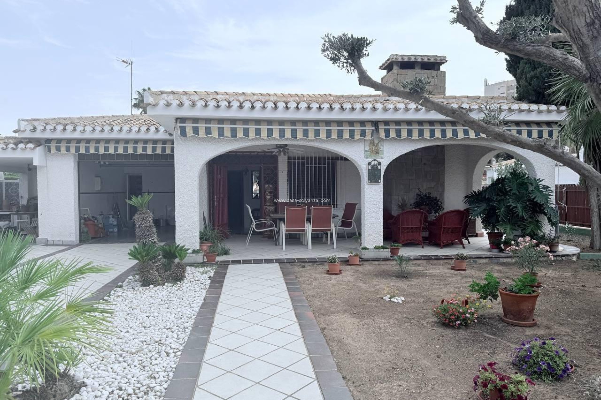 Resale - Villa - Orihuela Costa - Campoamor