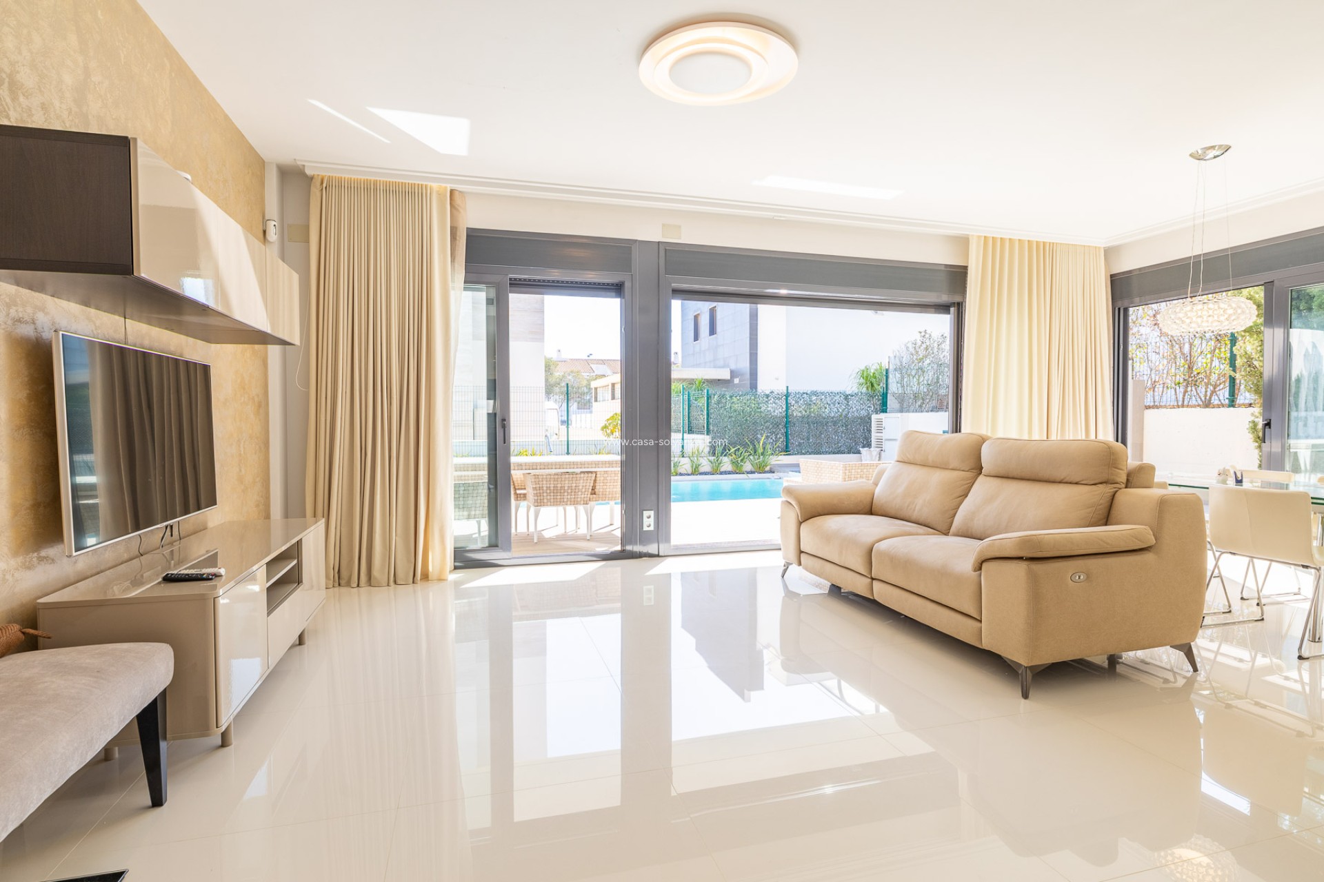 Resale - Villa - Orihuela Costa - Campoamor