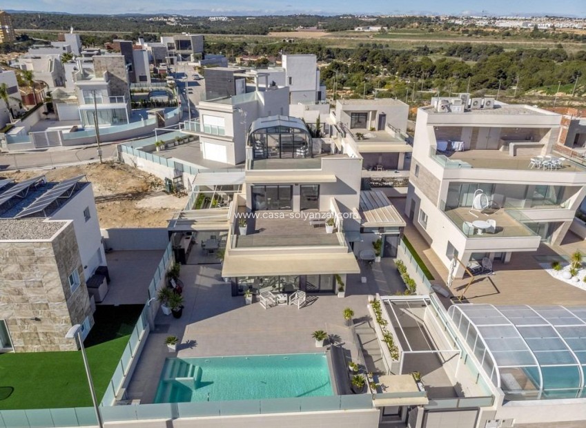 Resale - Villa - Orihuela Costa - Campoamor