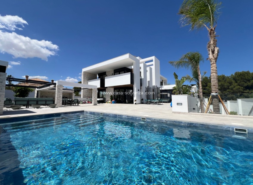 Resale - Villa - Orihuela Costa - Costa Blanca Sur