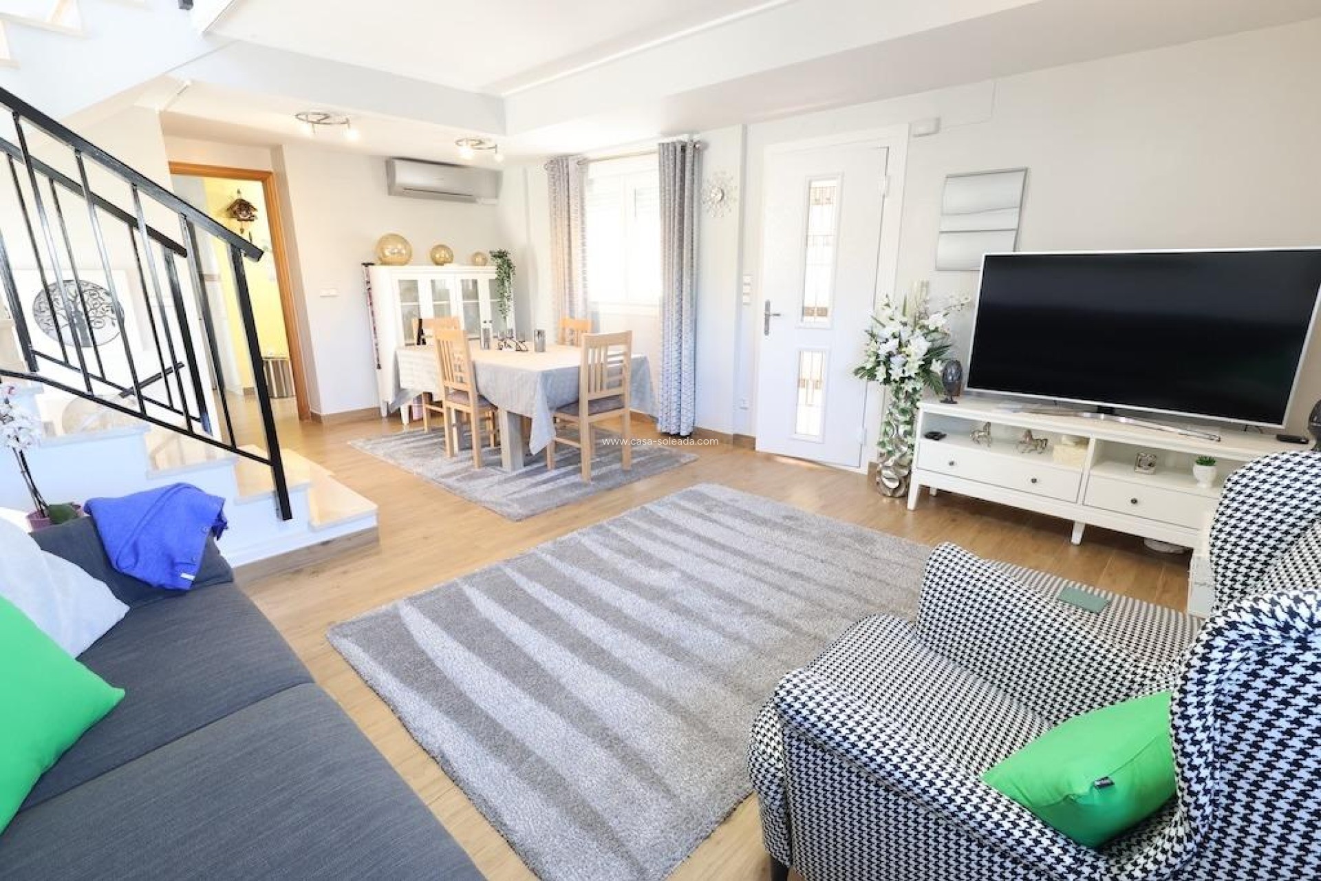 Resale - Villa - Orihuela Costa - Costa Blanca