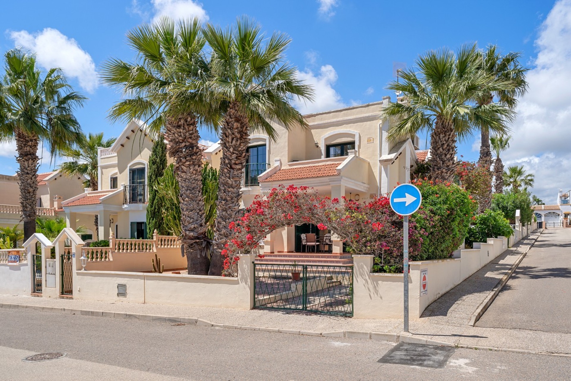 Resale - Villa - Orihuela Costa - Costa Blanca