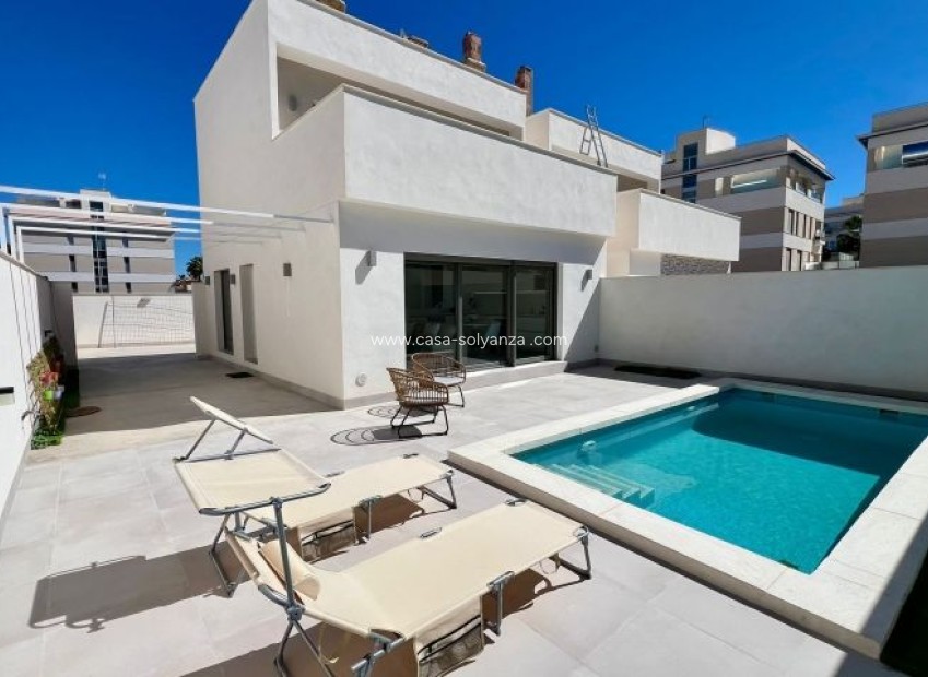 Resale - Villa - Orihuela Costa - Costa Blanca