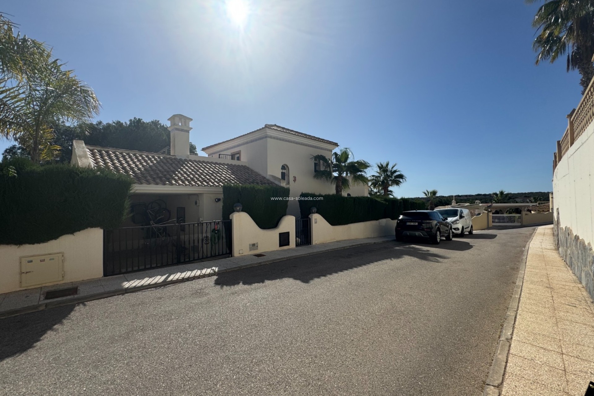 Resale - Villa - Orihuela Costa - Costa Blanca