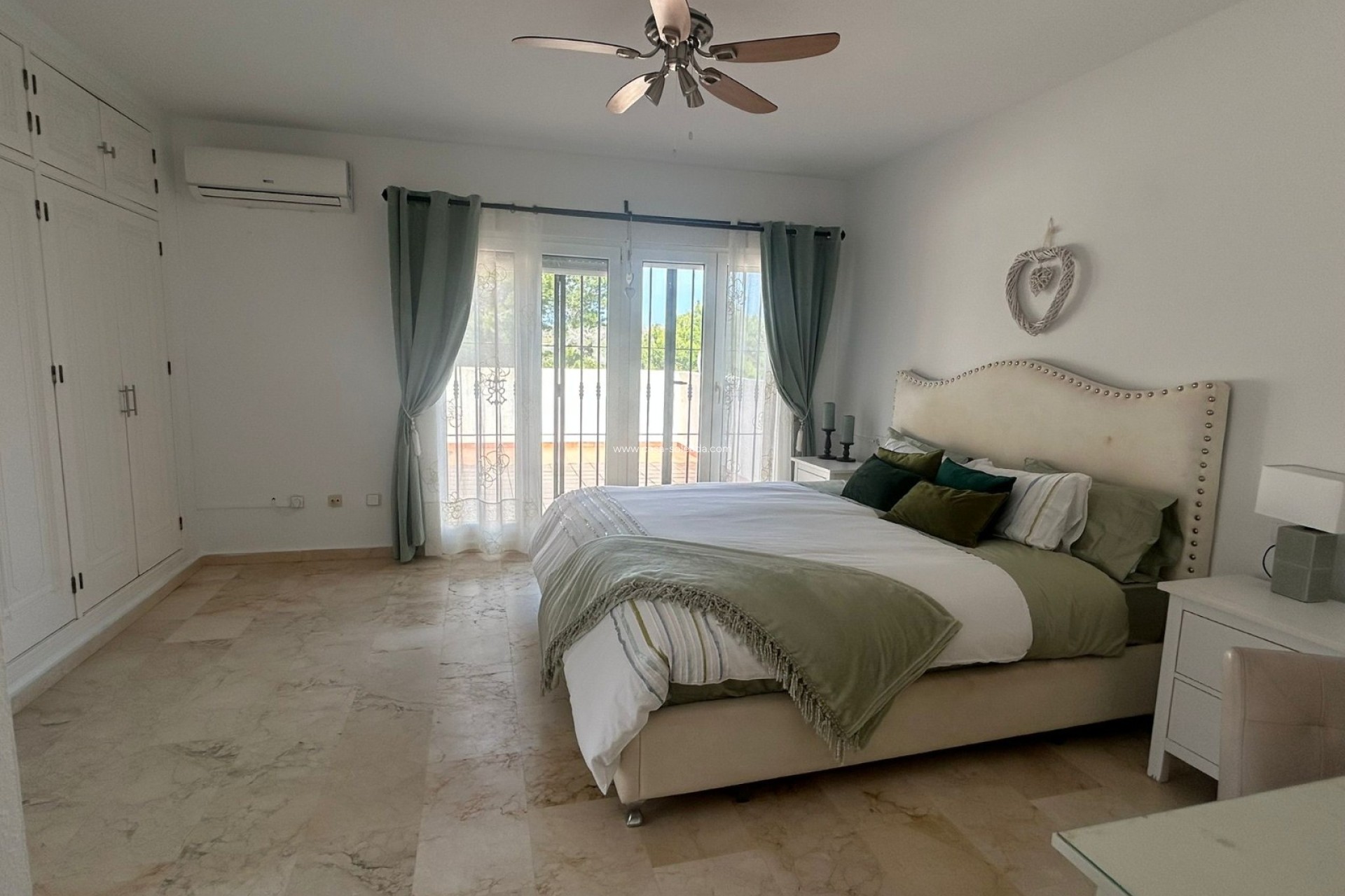 Resale - Villa - Orihuela Costa - Costa Blanca