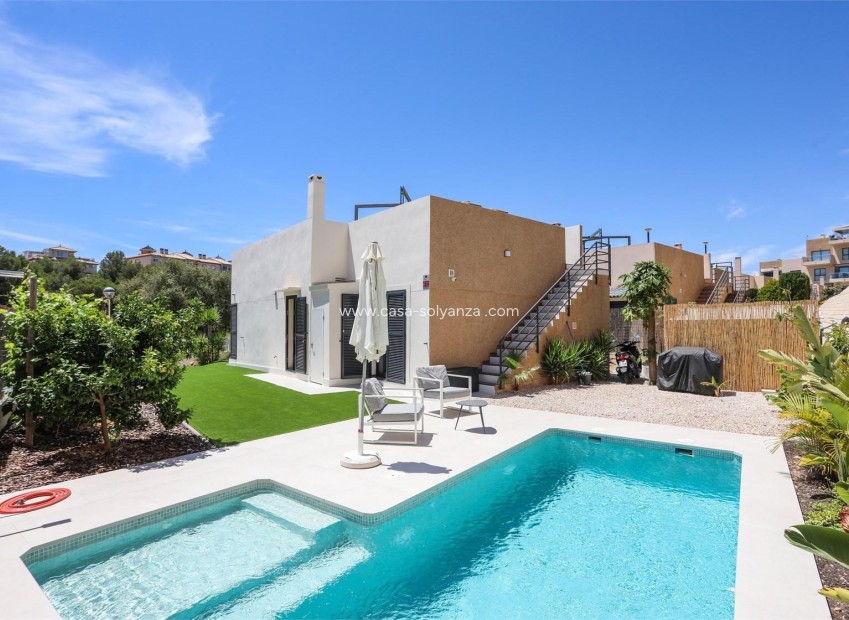 Resale - Villa - Orihuela Costa - Costa Blanca