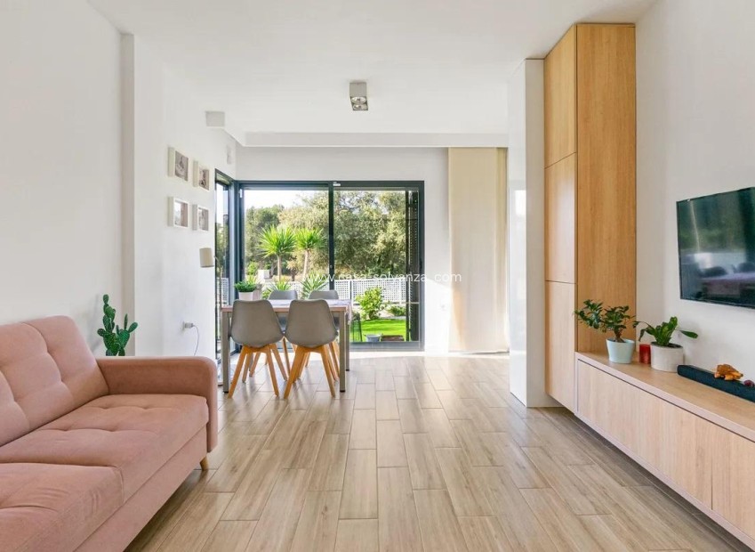 Resale - Villa - Orihuela Costa - Costa Blanca