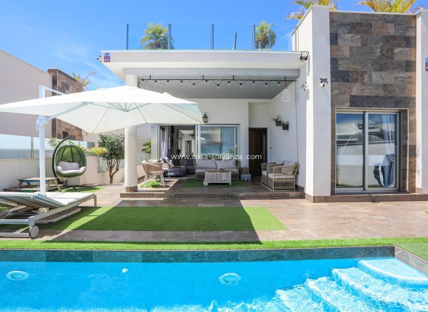 Resale - Villa - Orihuela Costa - Costa Blanca