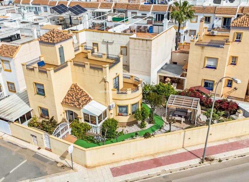 Resale - Villa - Orihuela Costa - Costa Blanca