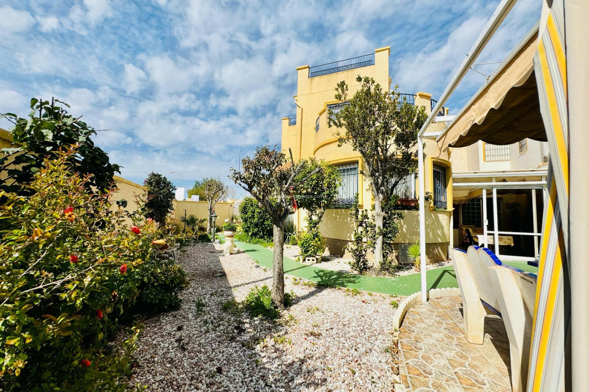 Resale - Villa - Orihuela Costa - Costa Blanca