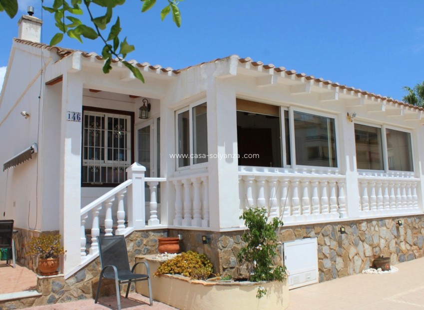 Resale - Villa - Orihuela Costa - Costa Blanca