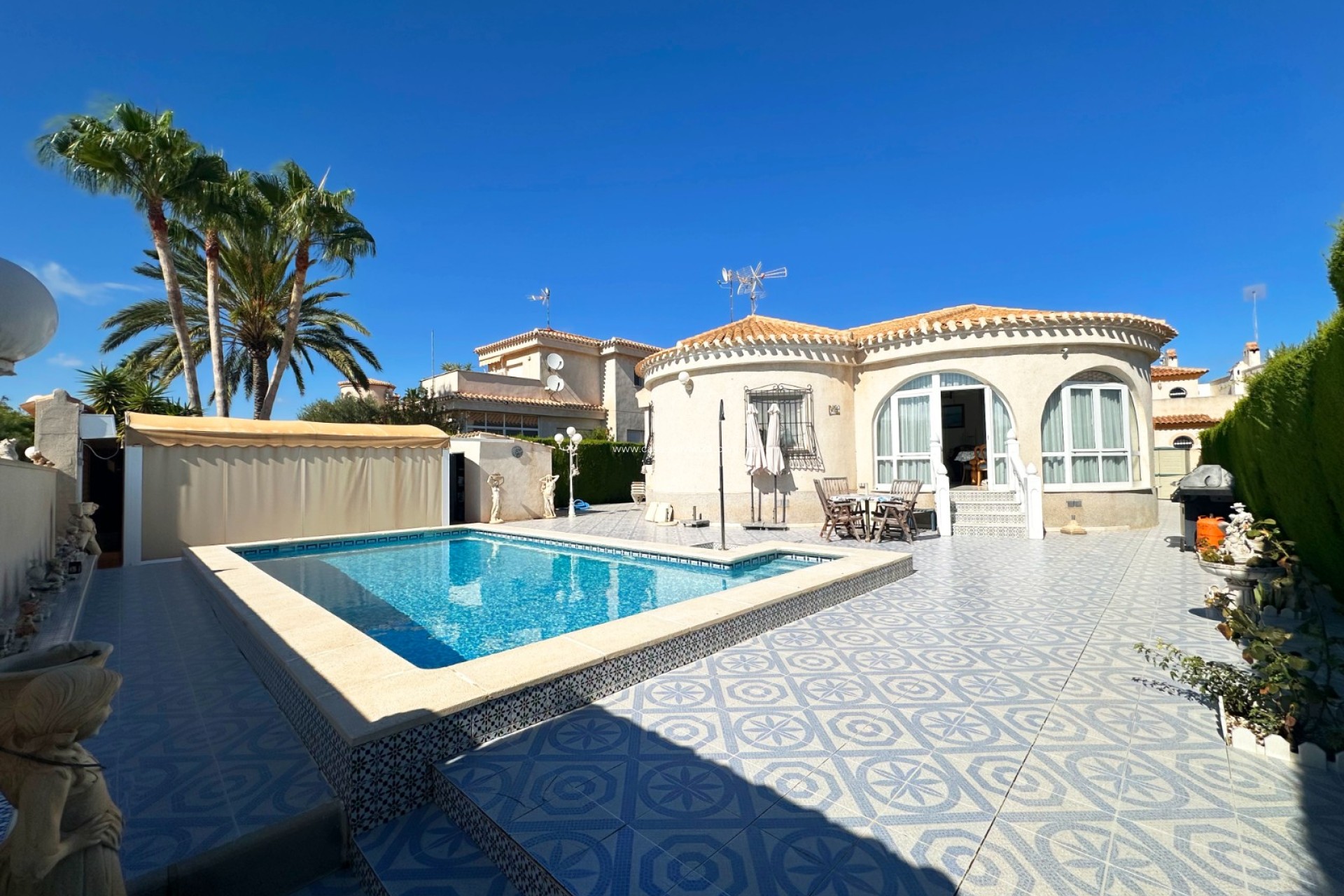 Resale - Villa - Orihuela Costa - Costa Blanca