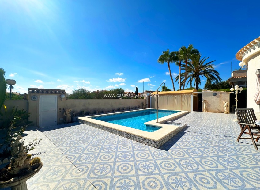 Resale - Villa - Orihuela Costa - Costa Blanca