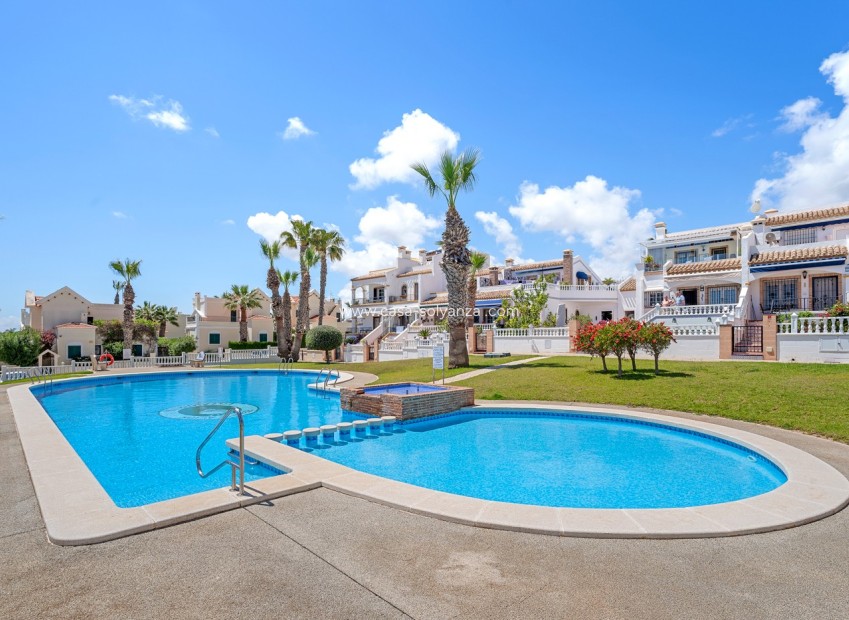Resale - Villa - Orihuela Costa - Costa Blanca
