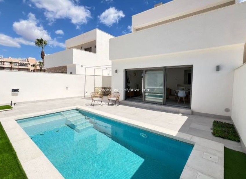 Resale - Villa - Orihuela Costa - Costa Blanca
