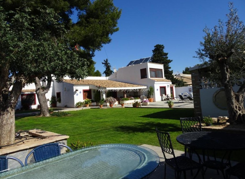 Resale - Villa - Orihuela Costa - Costa Blanca