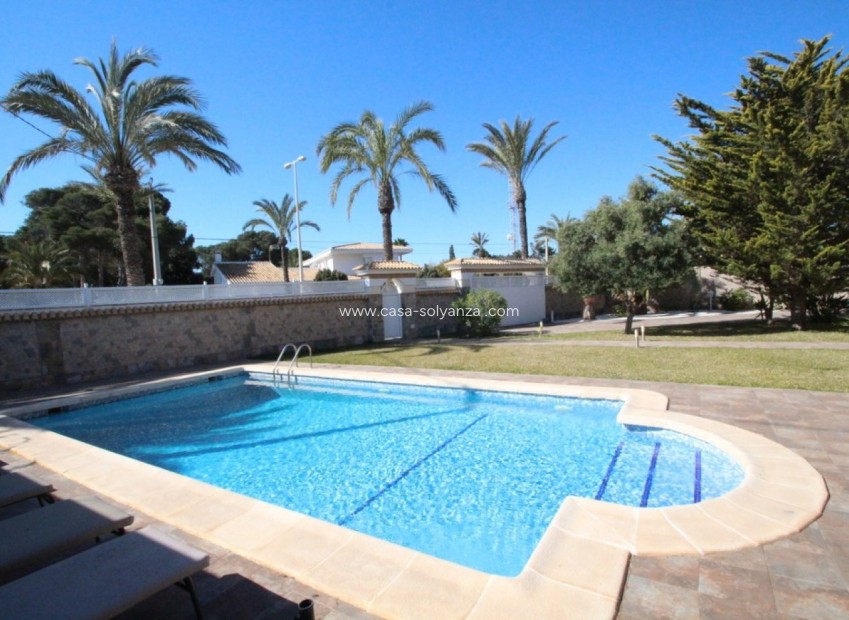 Resale - Villa - Orihuela Costa - Costa Blanca