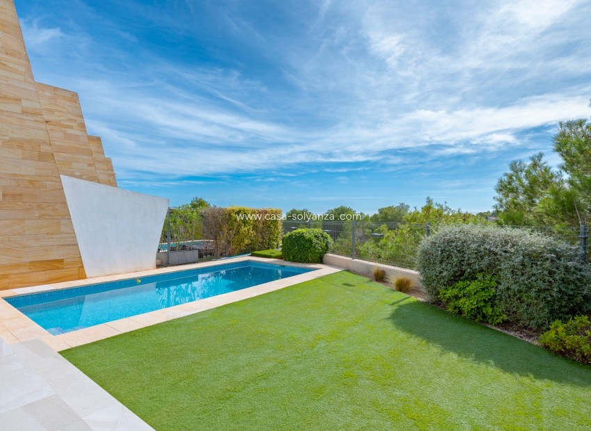 Resale - Villa - Orihuela Costa - Costa Blanca