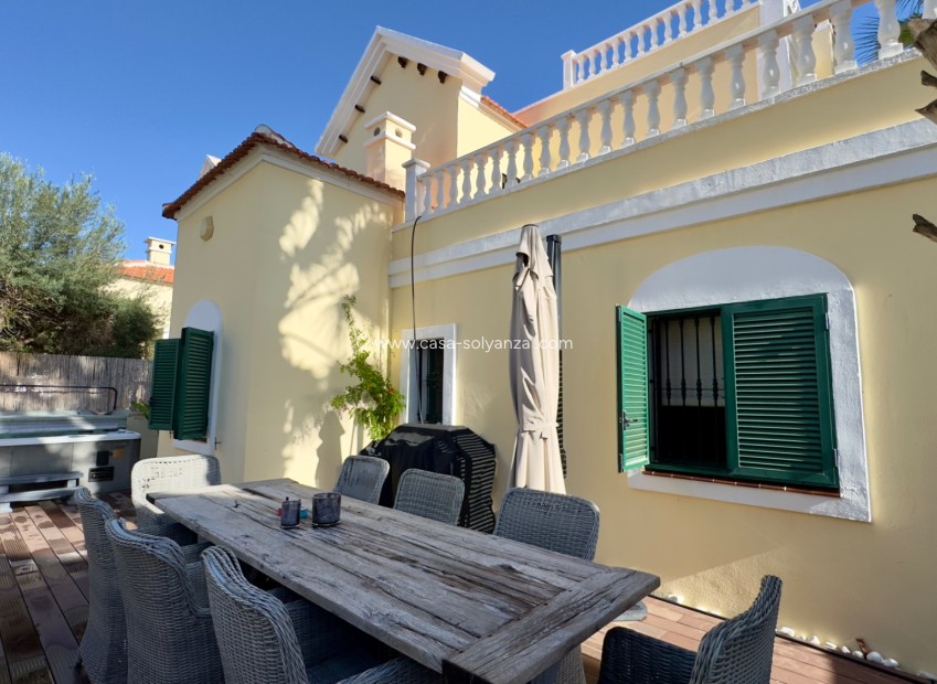 Resale - Villa - Orihuela Costa - Costa Blanca