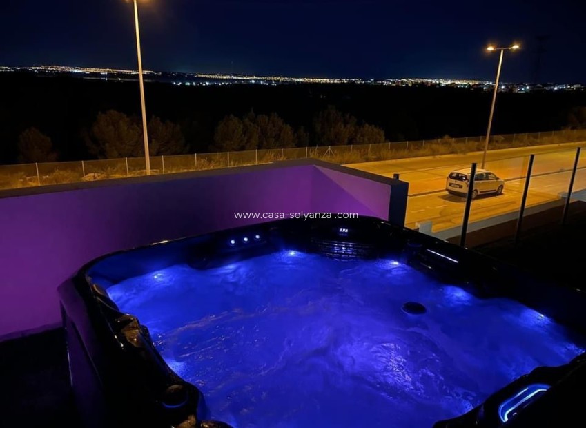 Resale - Villa - Orihuela Costa - Costa Blanca