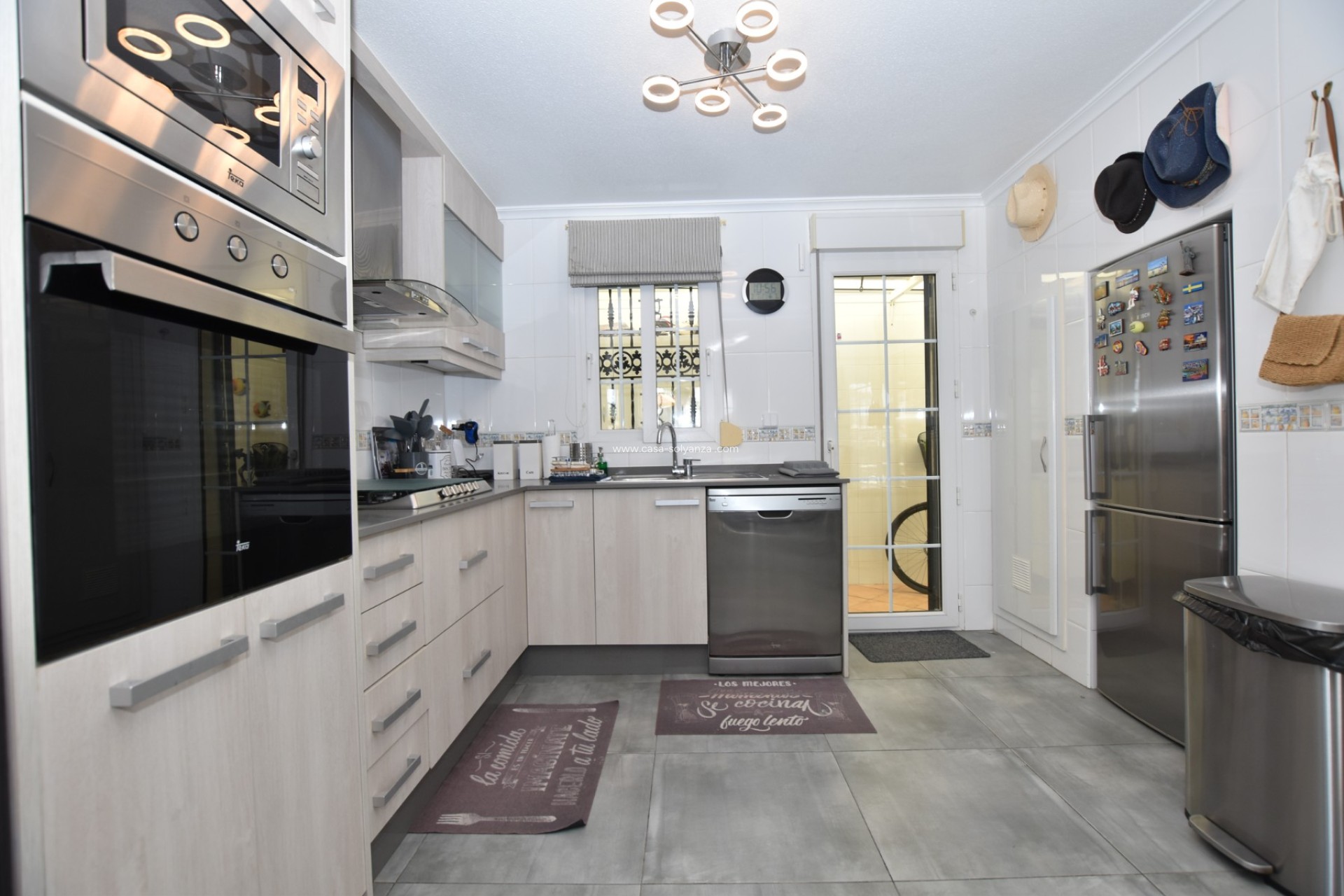 Resale - Villa - Orihuela Costa - Costa Blanca