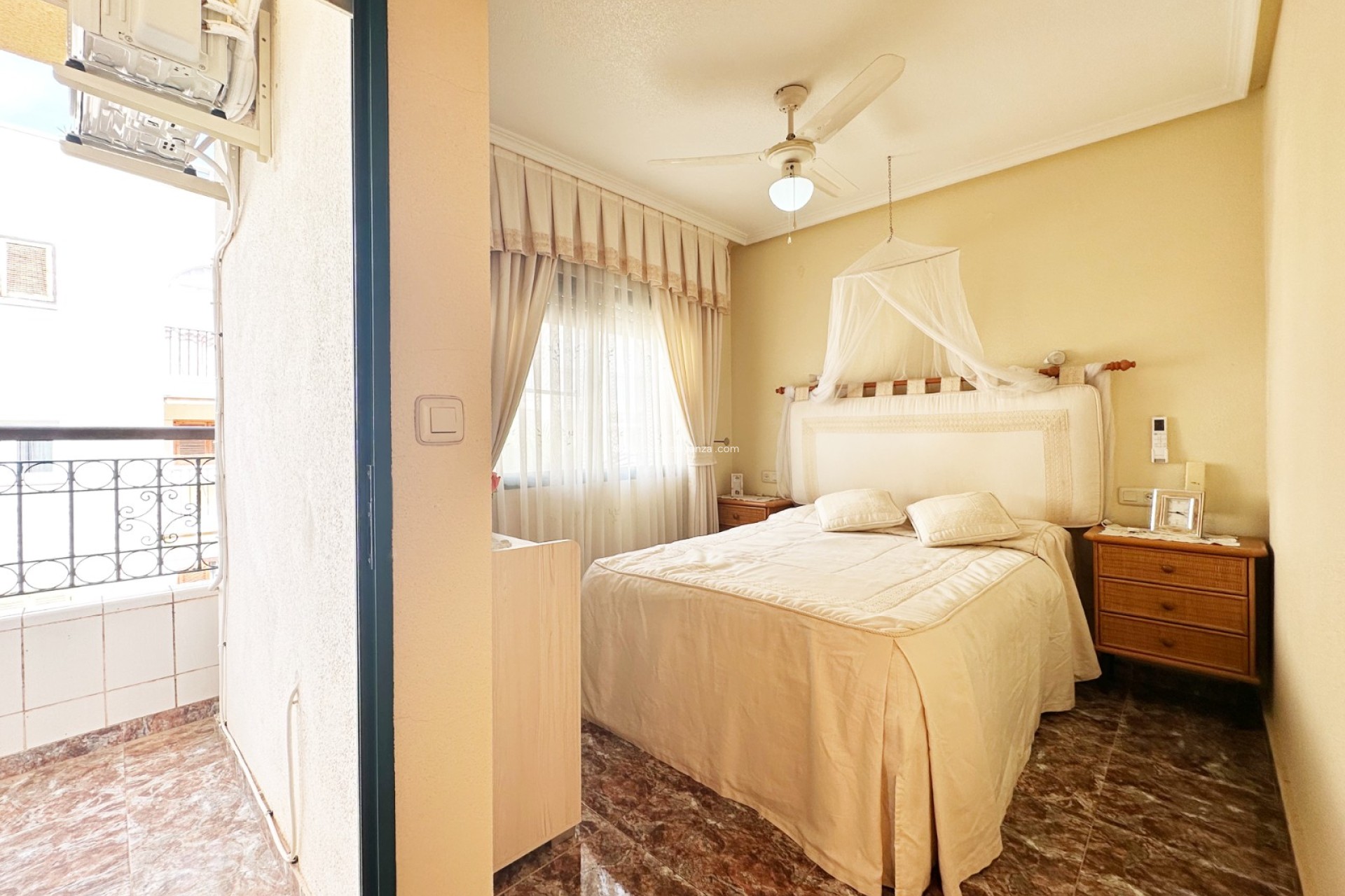 Resale - Villa - Orihuela Costa - Costa Blanca