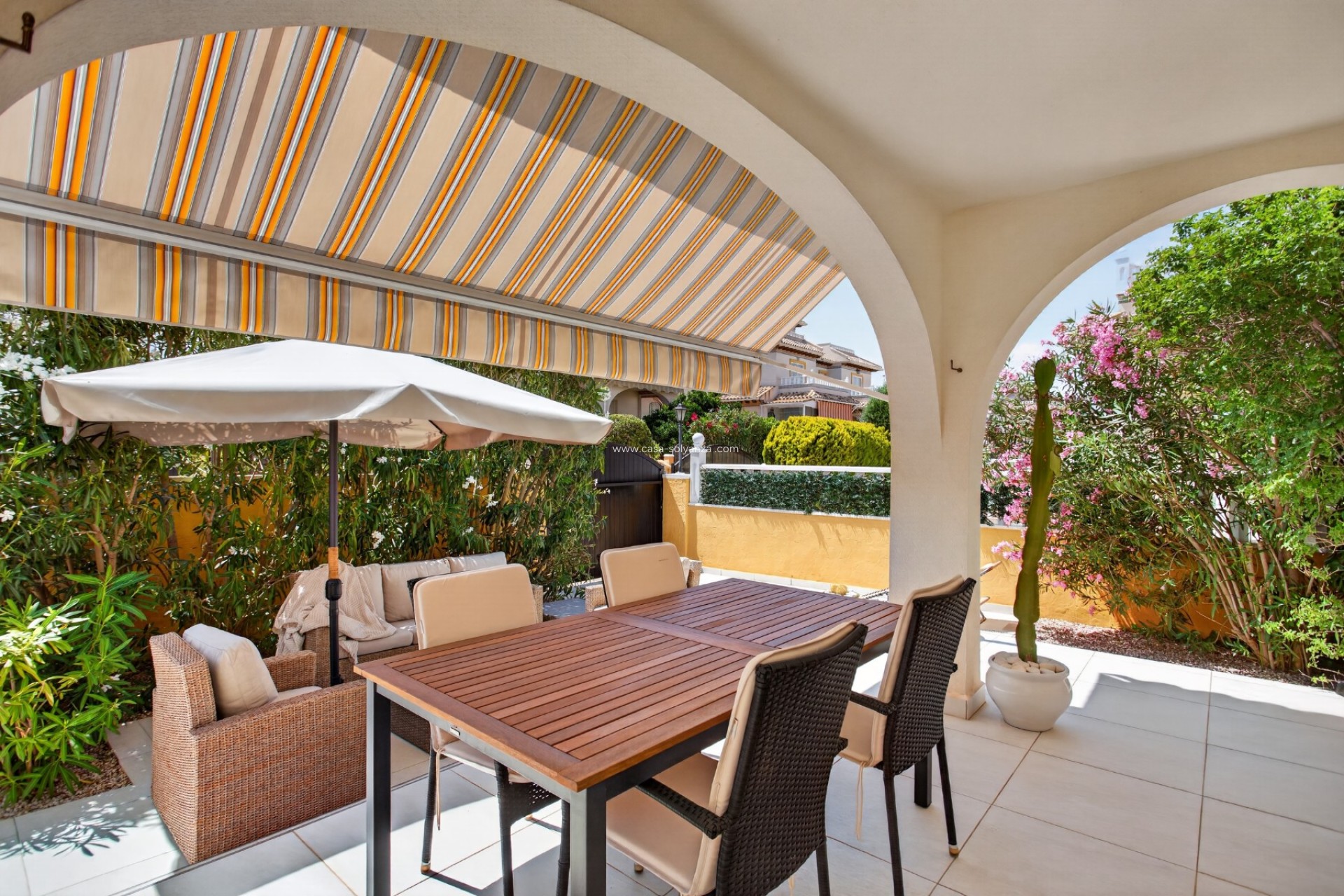 Resale - Villa - Orihuela Costa - Costa Blanca