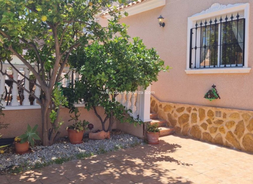 Resale - Villa - Orihuela Costa - Costa Blanca
