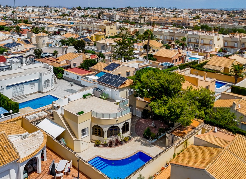 Resale - Villa - Orihuela Costa - La Florida