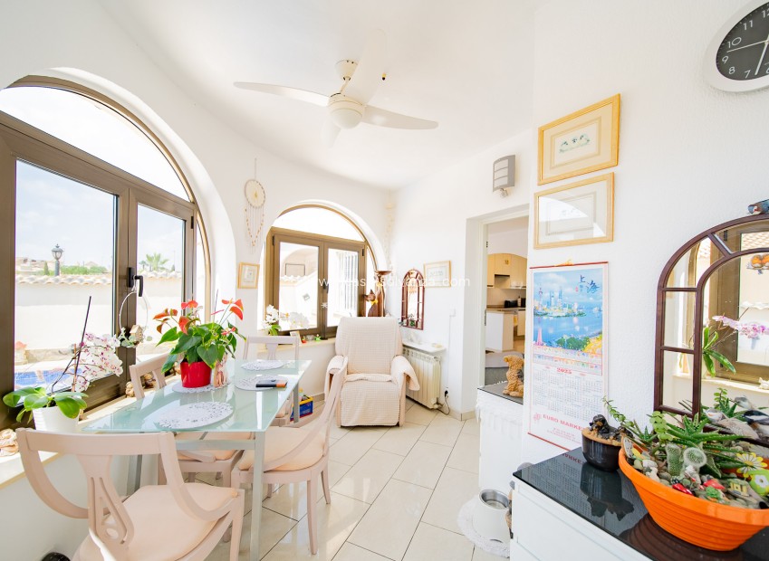 Resale - Villa - Orihuela Costa - La Florida