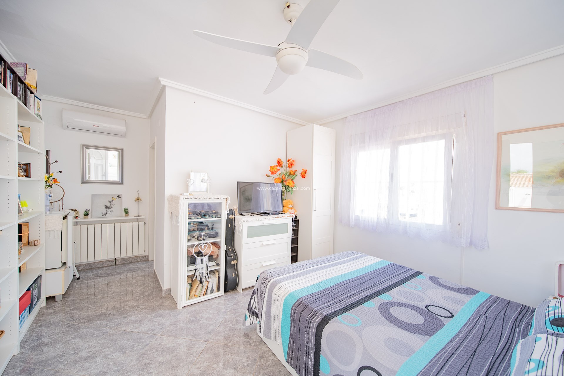 Resale - Villa - Orihuela Costa - La Florida