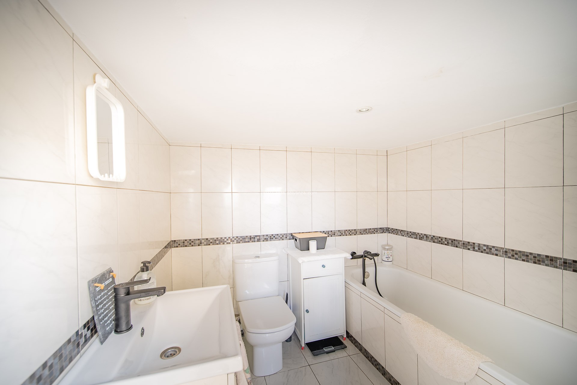 Resale - Villa - Orihuela Costa - La Florida