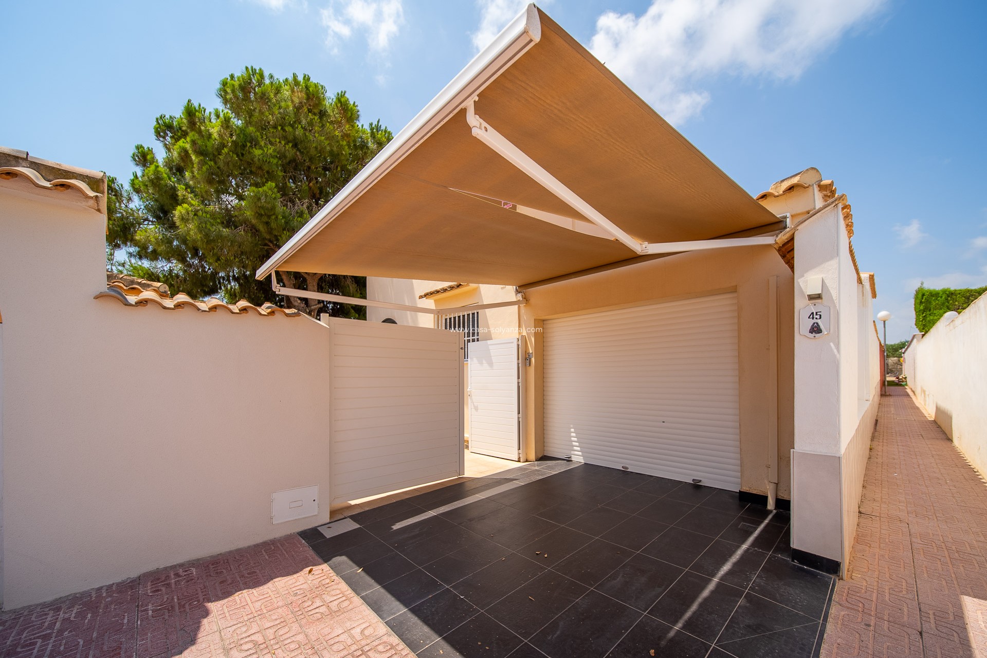 Resale - Villa - Orihuela Costa - La Florida