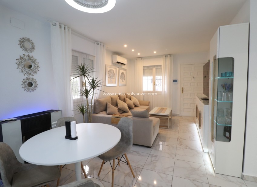 Resale - Villa - Orihuela Costa - La Florida