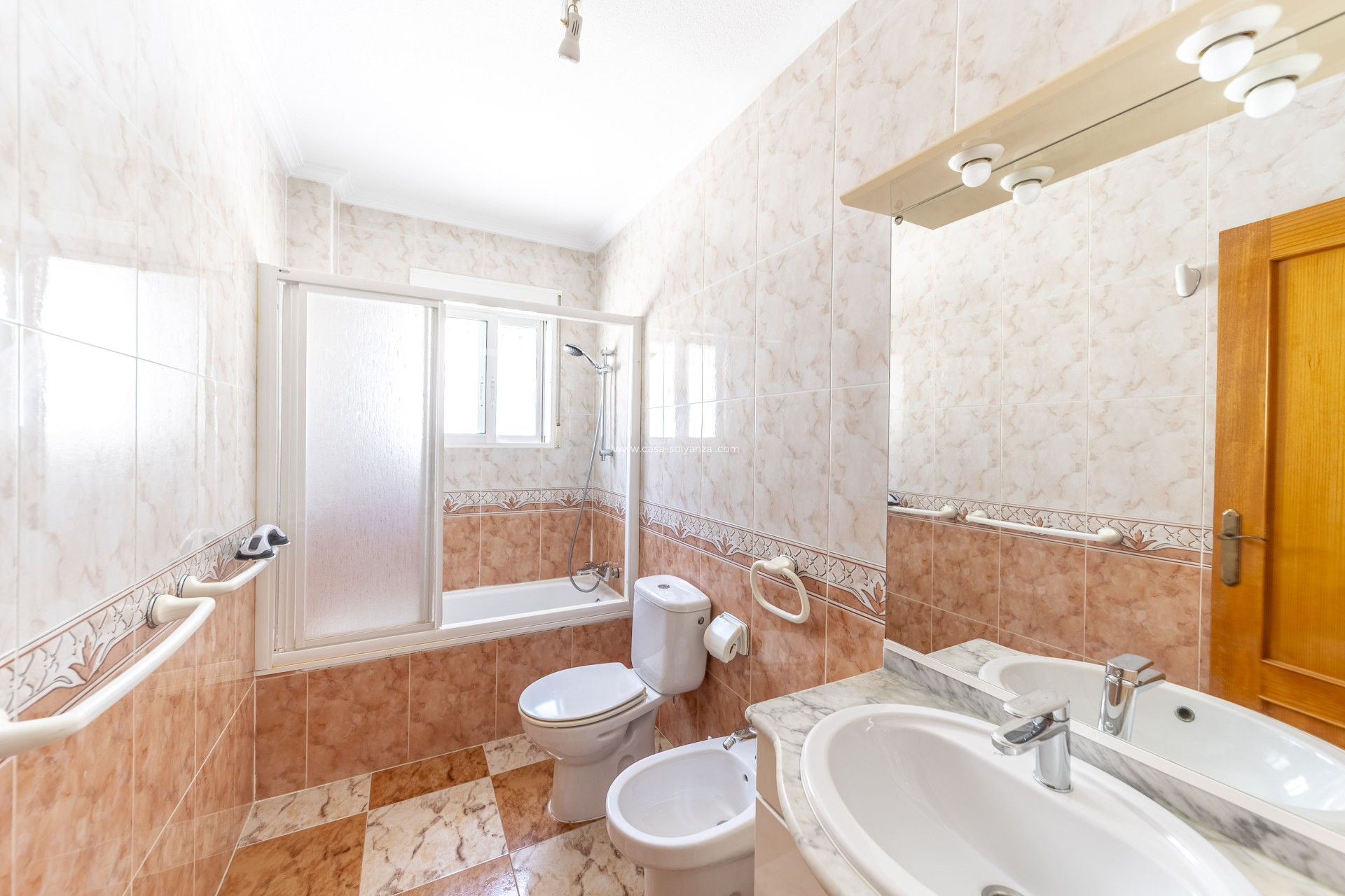 Resale - Villa - Orihuela Costa - La Regia