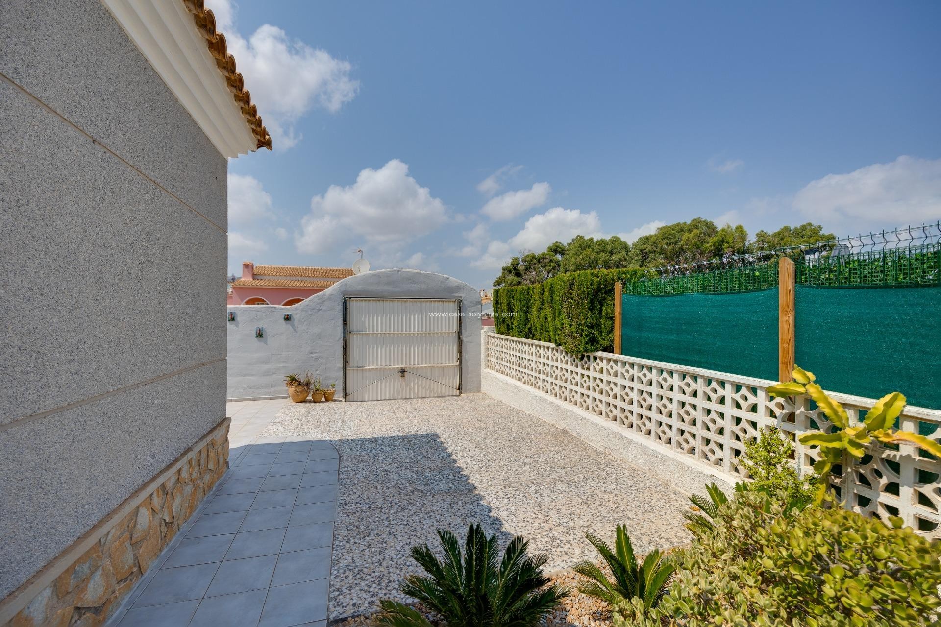 Resale - Villa - Orihuela Costa - La Regia