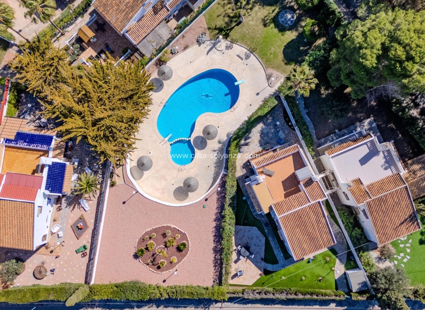 Resale - Villa - Orihuela Costa - La Zenia