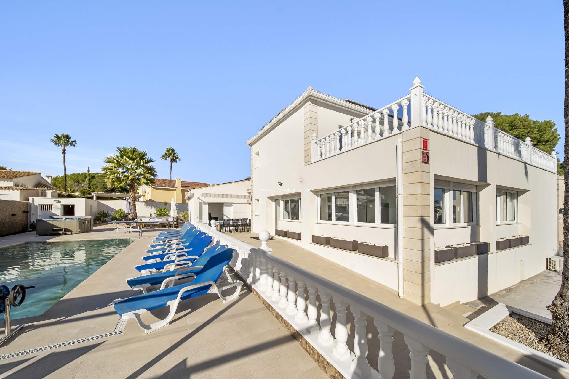 Resale - Villa - Orihuela Costa - La Zenia