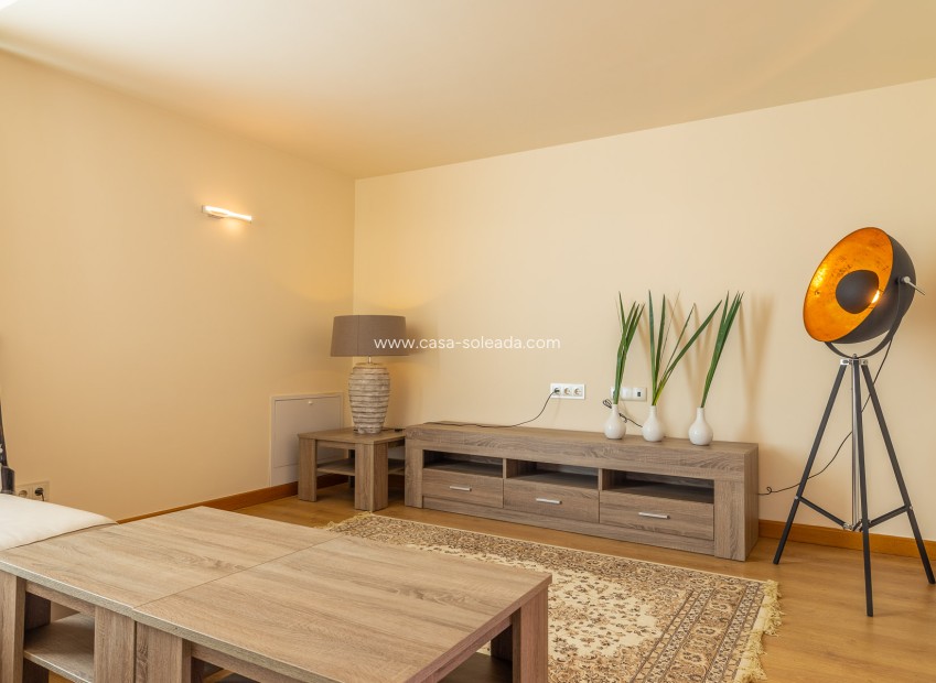 Resale - Villa - Orihuela Costa - La Zenia