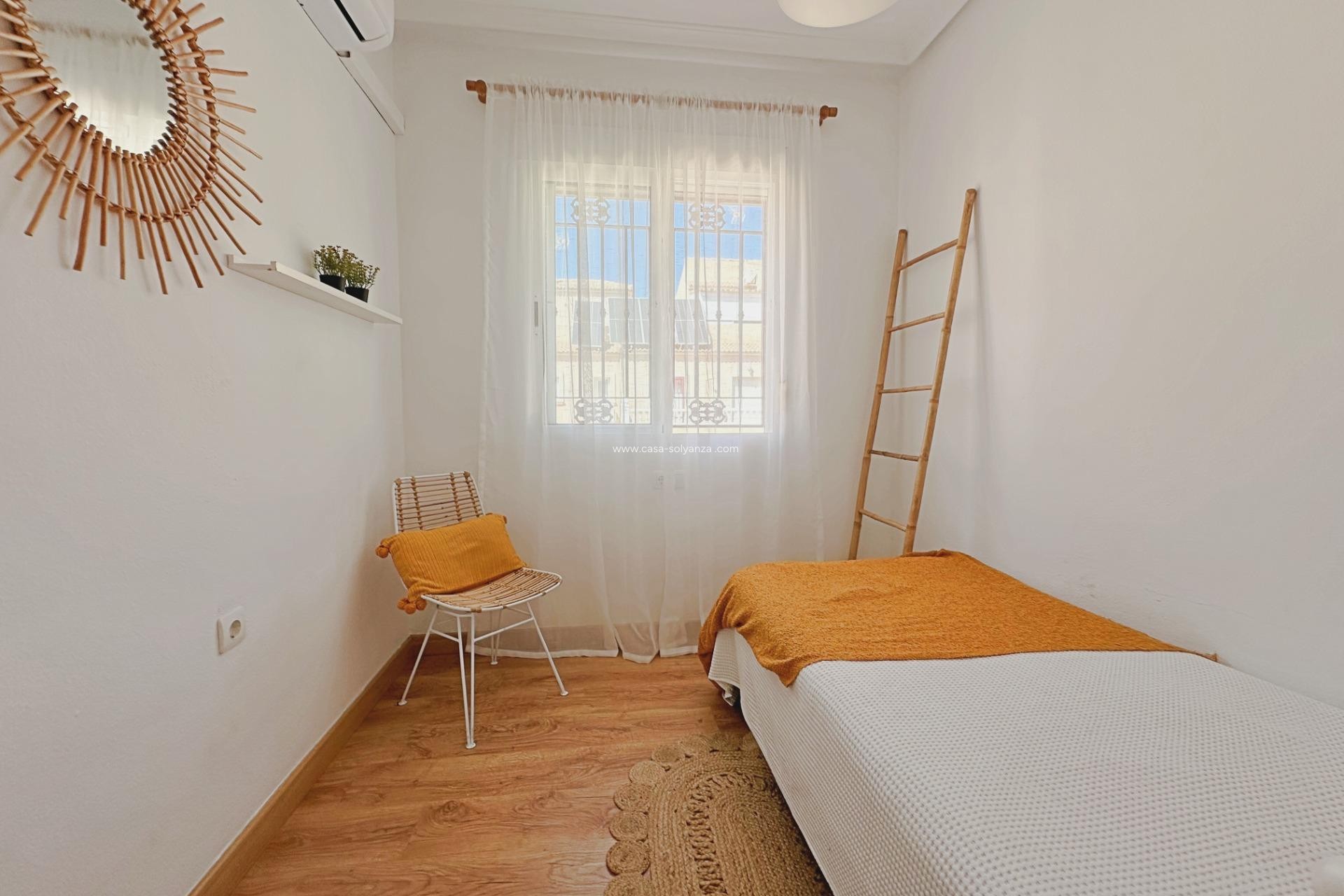 Resale - Villa - Orihuela Costa - La Zenia