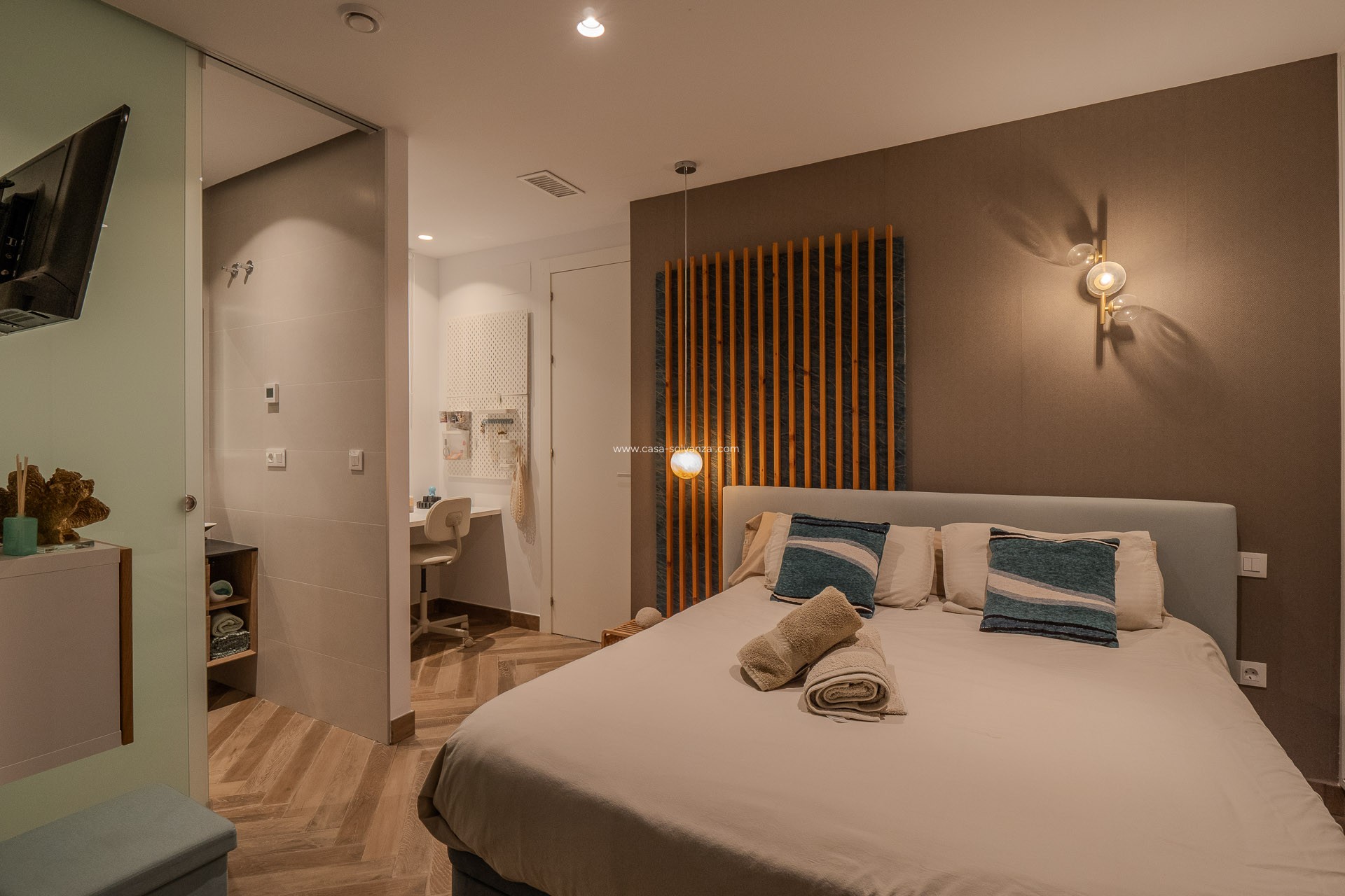 Resale - Villa - Orihuela Costa - Las Colinas Golf