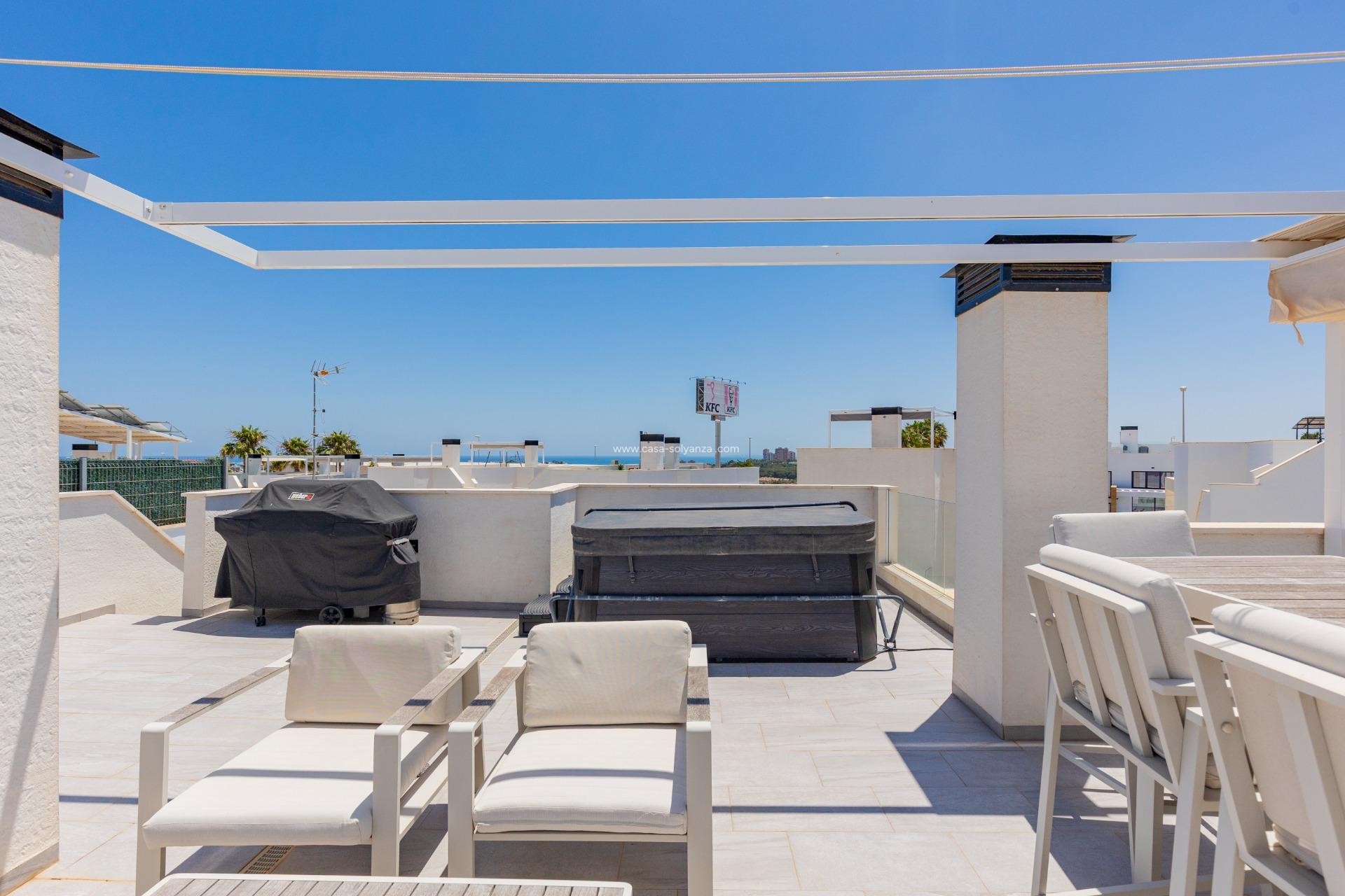 Resale - Villa - Orihuela Costa - Lomas de Cabo Roig