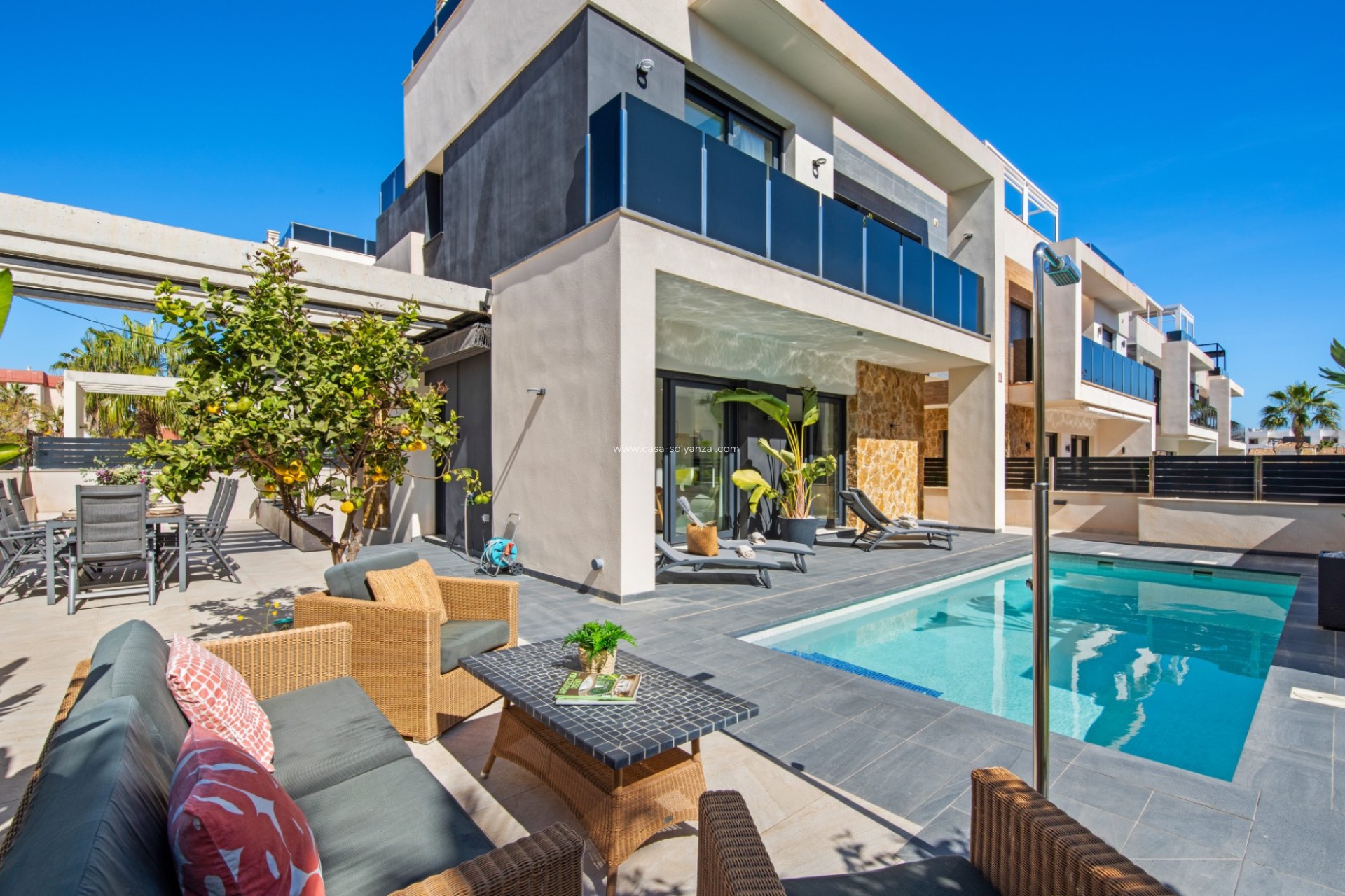 Resale - Villa - Orihuela Costa - Lomas de Campoamor