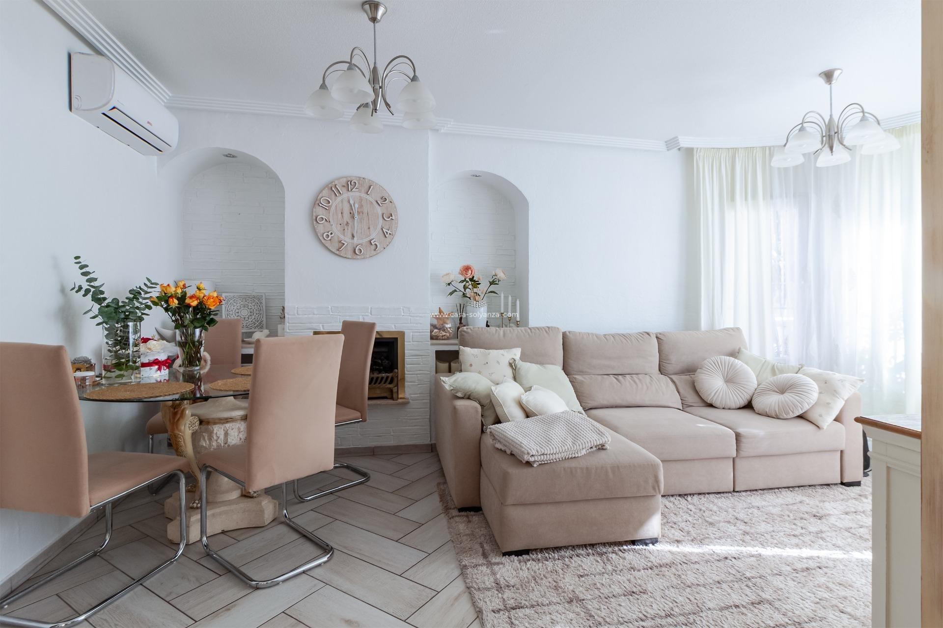 Resale - Villa - Orihuela Costa - Los Almendros-La Florida