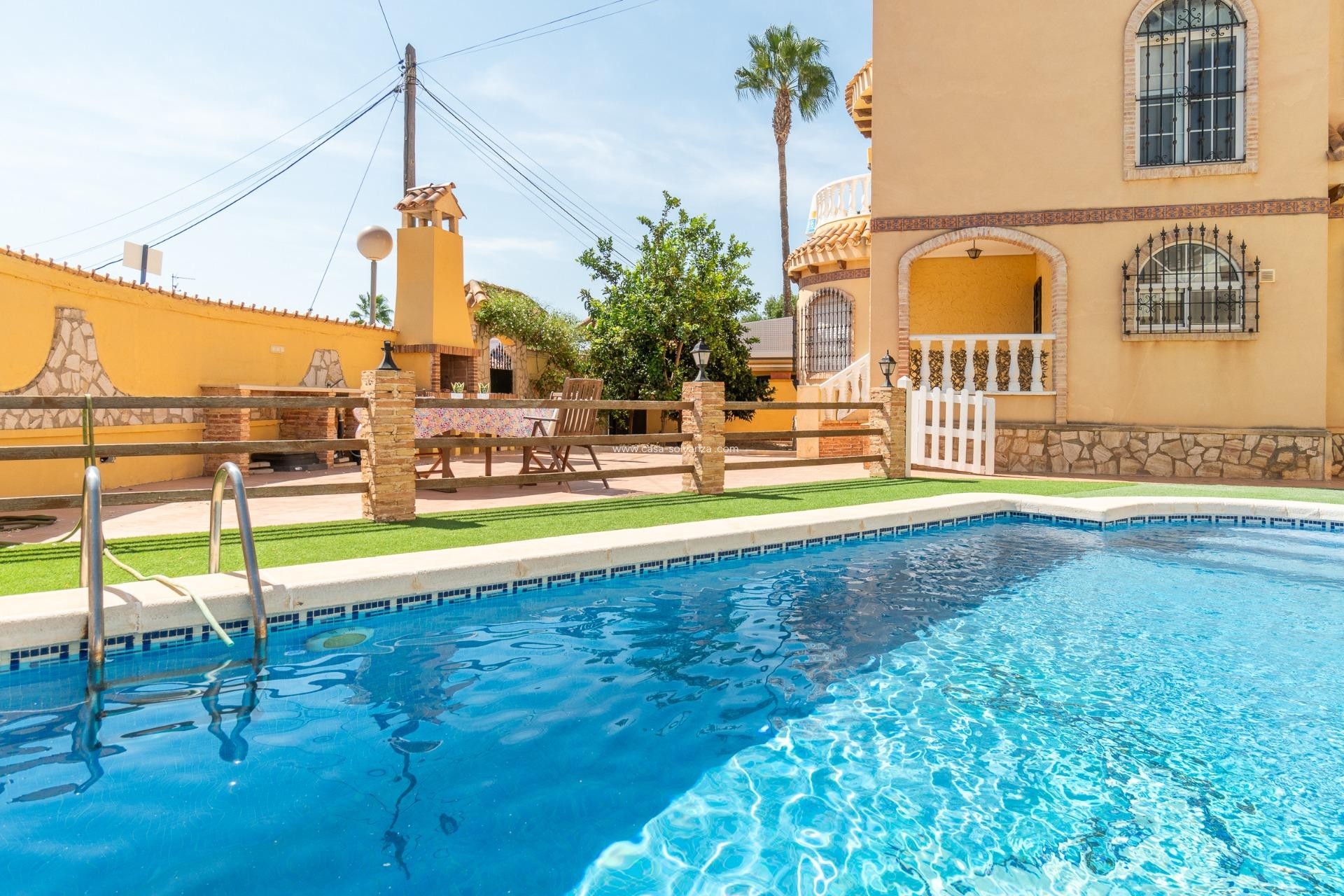 Resale - Villa - Orihuela Costa - Los Almendros-La Florida