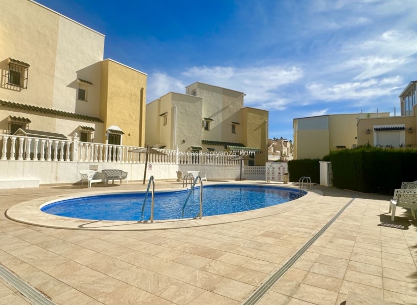 Resale - Villa - Orihuela Costa - Los Altos