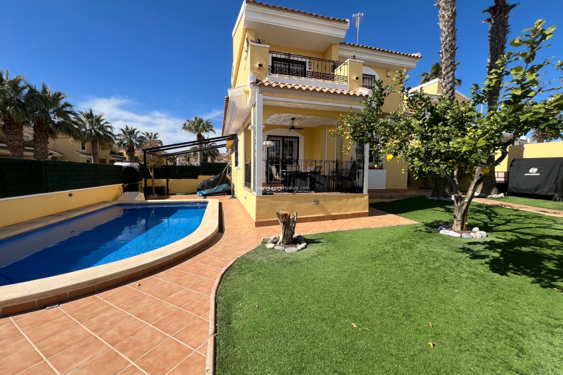 Resale - Villa - ORIHUELA COSTA - Los Dolses